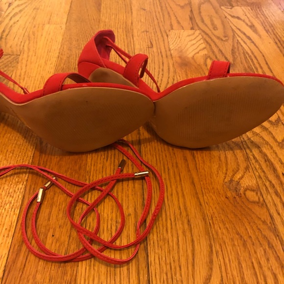 Red Size 9 Charlotte Russe Lace Up Heels - Picture 3 of 4